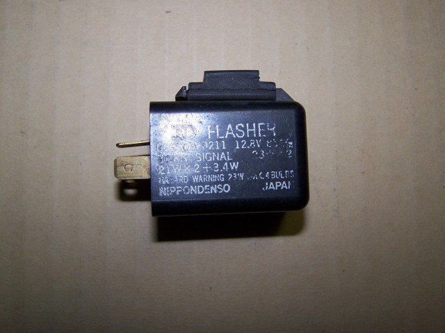 SUZUKI GSX 1100 indicator relay