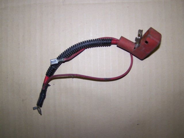 SUZUKI GSX 750 battery cable (positive)