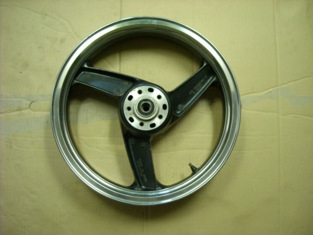 Wheels/tires Front wheel (3,5 x 17")
