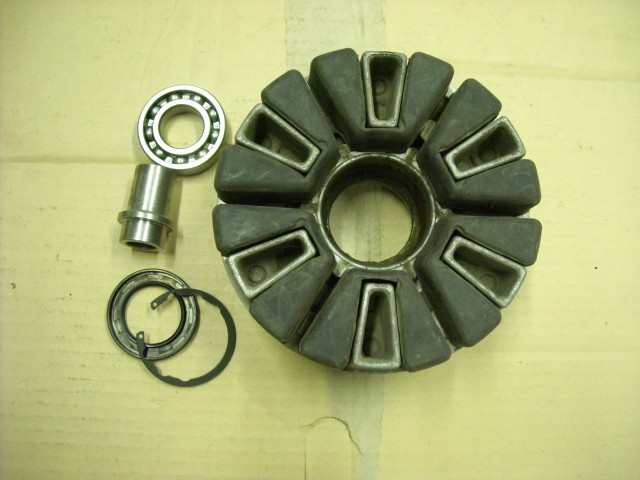 KAWASAKI GPZ 1000 RX chain wheel boss (complete!)