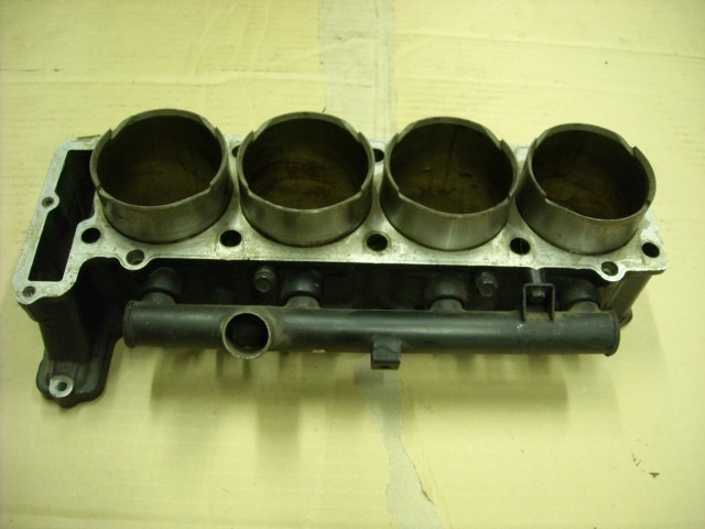 KAWASAKI GTR 1000 engine block