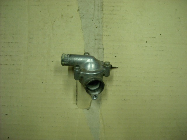 KAWASAKI GPZ 600R thermostat house