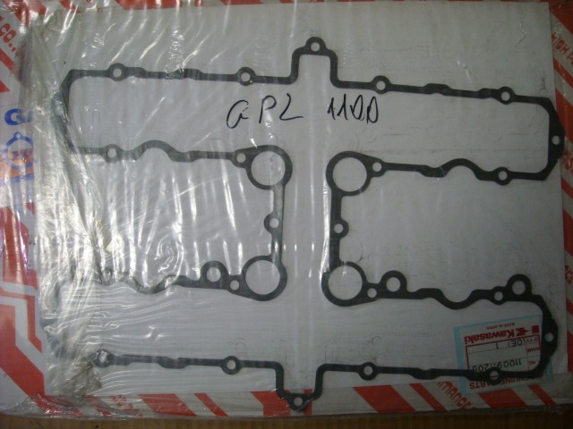 KAWASAKI GPZ 1100 valve-cover gasket