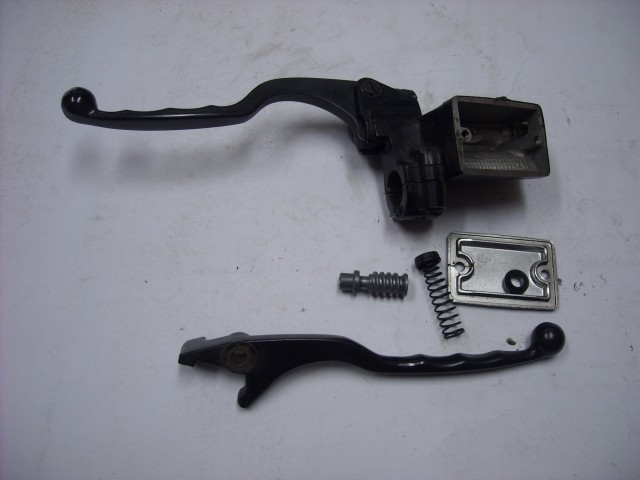 KAWASAKI GPZ 900R clutch mastercylinder and brake lever